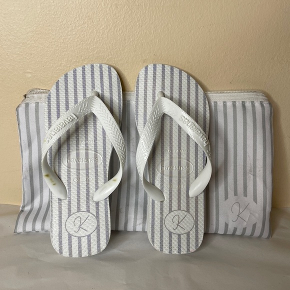 Girls Havaianas Flip Flops Customized with Initial K - Flaws - Picture 3 of 16